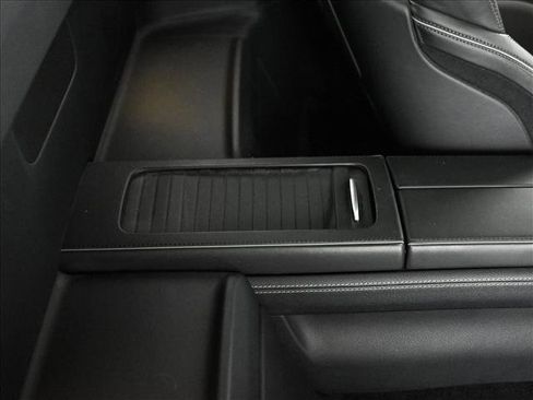 Used 2013 Mercedes-Benz SL 550 image 18