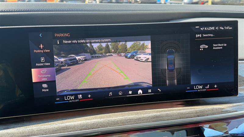 Used 2023 BMW i7 xDrive60 AWD/4WD image 34