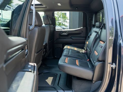 Used 2023 GMC Sierra 1500 AT4 w/ AT4 Premium Package AWD/4WD image 13