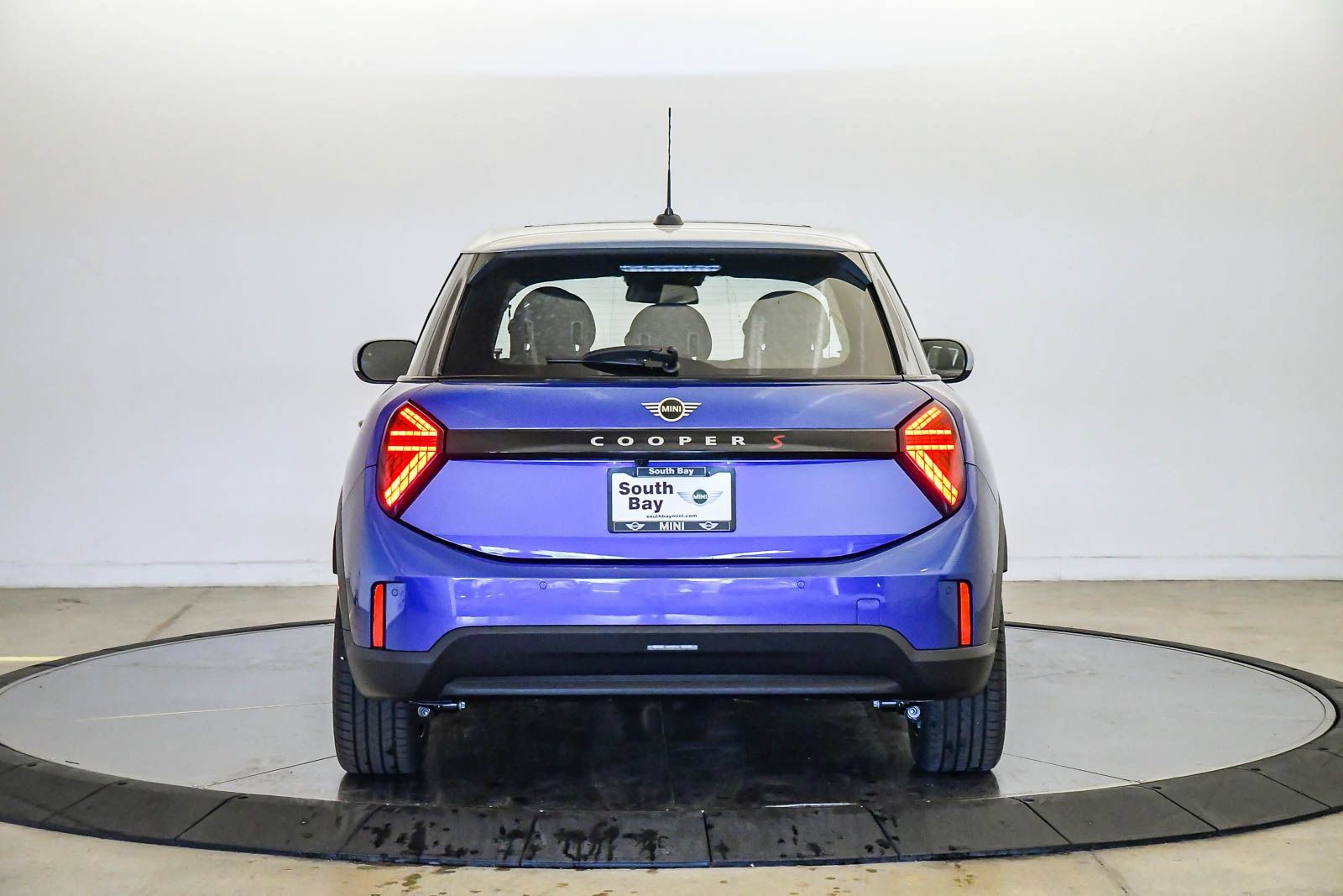New 2026 MINI Cooper S FWD image 3