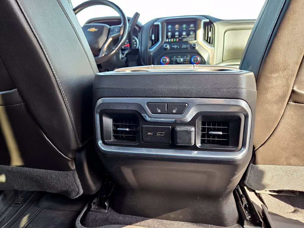 Used 2019 Chevrolet Silverado 1500 High Country w/ Technology Package AWD/4WD image 32