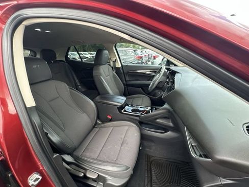 Used 2023 Buick Envision Preferred FWD image 13