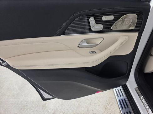 Certified 2026 Mercedes-Benz GLS 580 4MATIC image 15