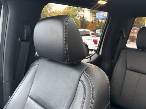 Used 2022 Ford F350 Lariat w/ Black Appearance Package image 52