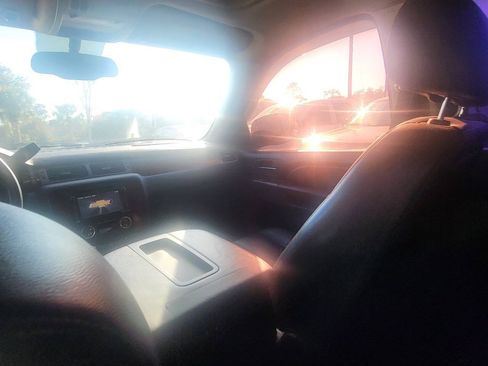 Used 2012 Chevrolet Suburban LT RWD image 37
