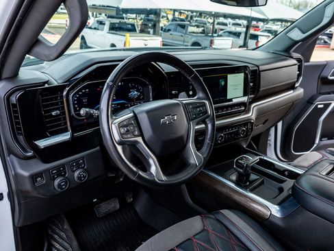 Used 2022 Chevrolet Silverado 1500 RST image 15