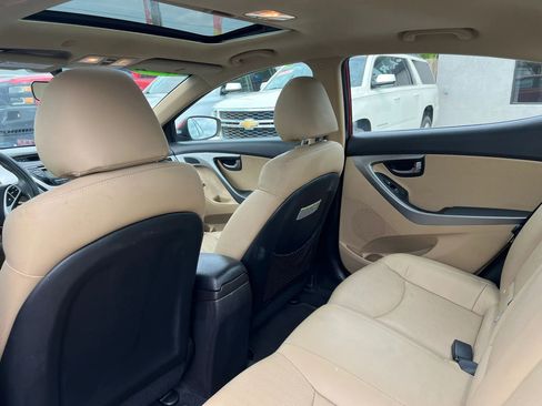 Used 2012 Hyundai Elantra Limited FWD image 10