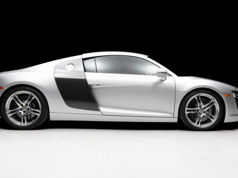 Used 2009 Audi R8 V8 image 2