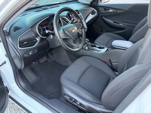 Used 2024 Chevrolet Malibu RS image 2