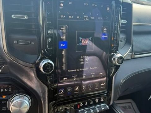 Used 2019 RAM 1500 Limited AWD/4WD image 10