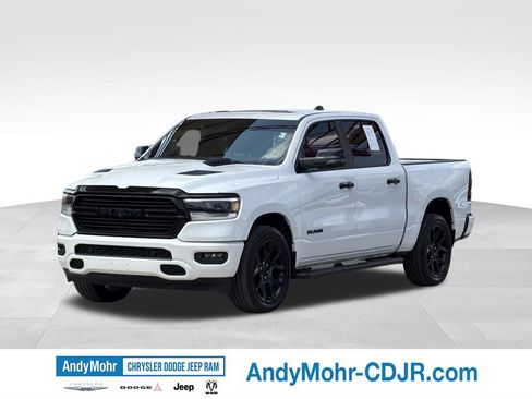 Used 2024 RAM 1500 Laramie AWD/4WD image 3