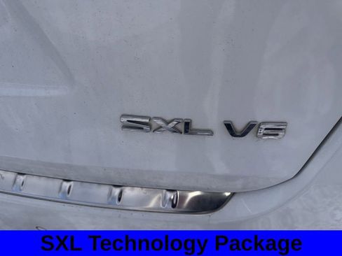 Used 2016 Kia Sorento SX w/ SXL Technology Package image 5
