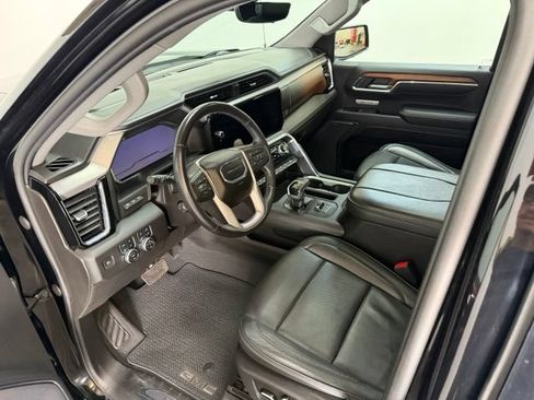Used 2023 GMC Sierra 1500 Denali w/ Denali Reserve Package AWD/4WD image 17