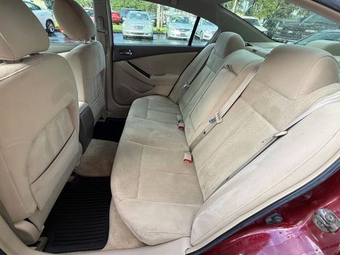 Used 2010 Nissan Altima 3.5 SR FWD image 8