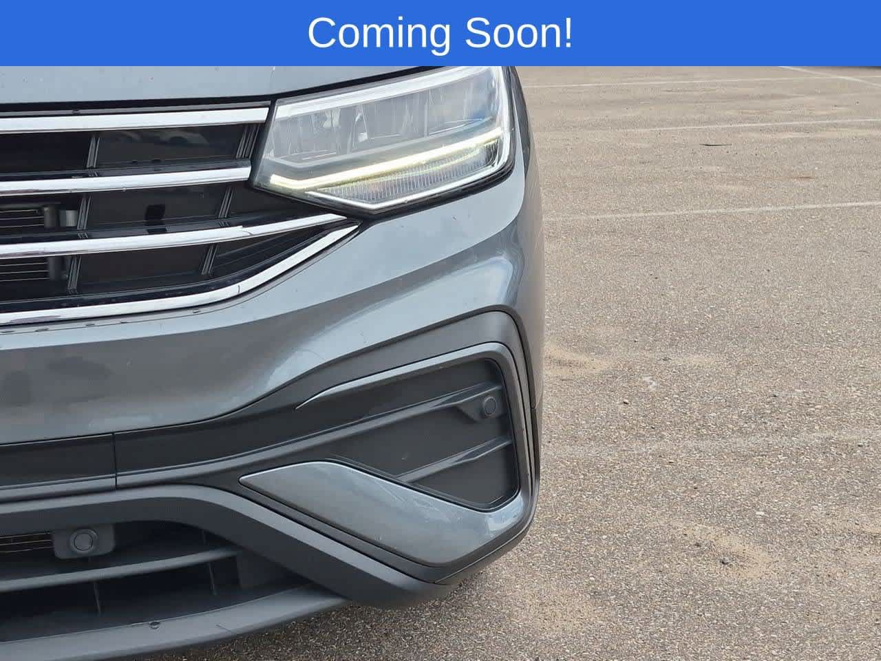 Used 2024 Volkswagen Tiguan SE AWD/4WD image 10
