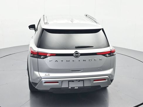 Certified 2025 Nissan Pathfinder SL FWD image 35
