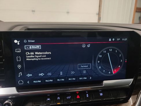 Used 2024 GMC Sierra 1500 SLE image 25