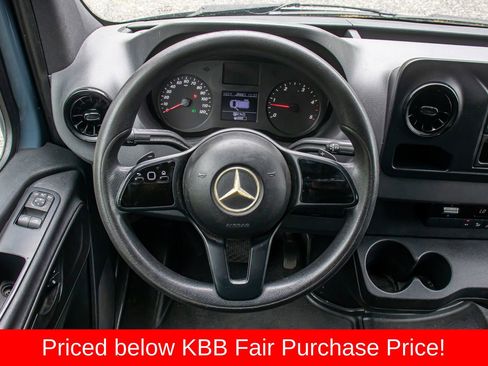 Used 2019 Mercedes-Benz Sprinter 170 image 12