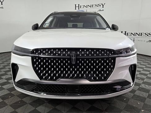 Used 2026 Lincoln Nautilus Reserve AWD/4WD image 2