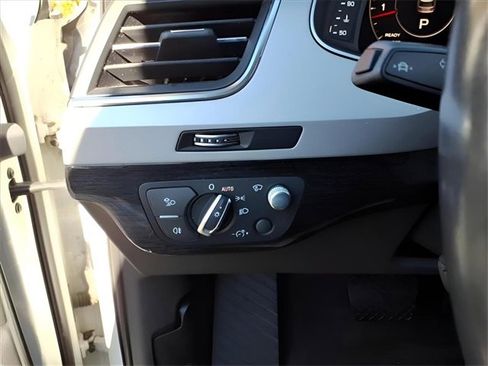 Used 2018 Audi Q7 3.0T Prestige image 15