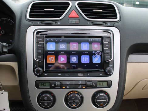 Used 2009 Volkswagen Eos Komfort image 25