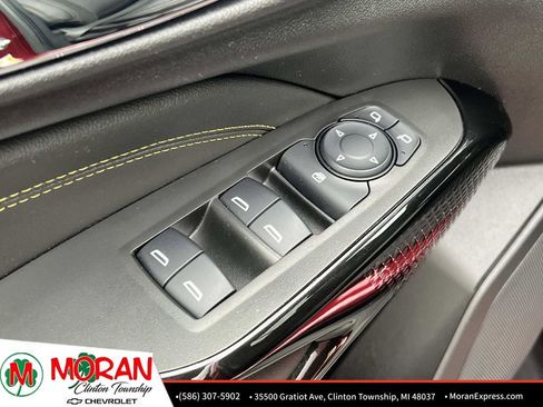 Certified 2024 Chevrolet Trax LT w/ Driver Confidence Package image 15