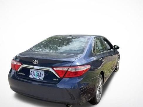 Used 2015 Toyota Camry XLE FWD image 4