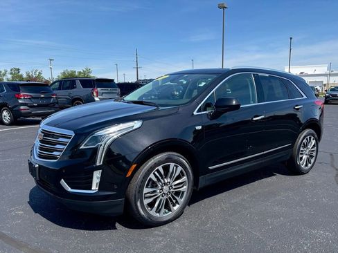 Used 2017 Cadillac XT5 Premium Luxury w/ Driver Assist Package FWD image 3