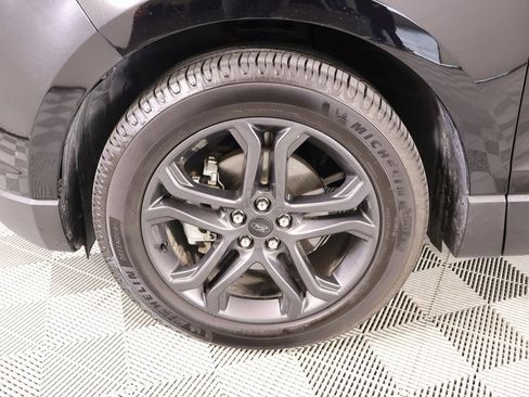 Used 2018 Ford Edge SEL w/ Equipment Group 201A image 19