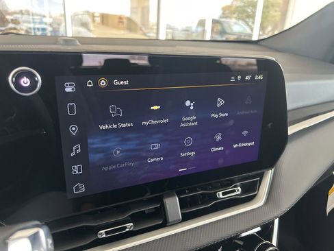 New 2026 Chevrolet Equinox LT w/ Convenience Package II image 16