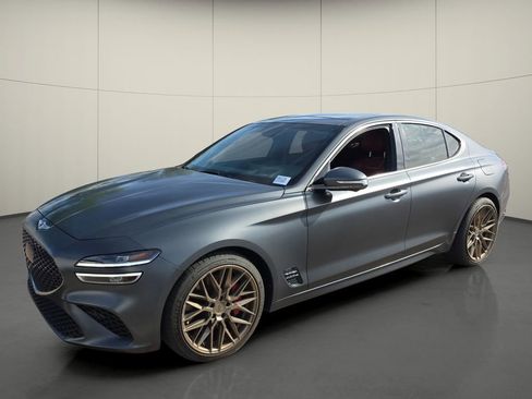 Used 2022 Genesis G70 3.3T Launch Edition image 4