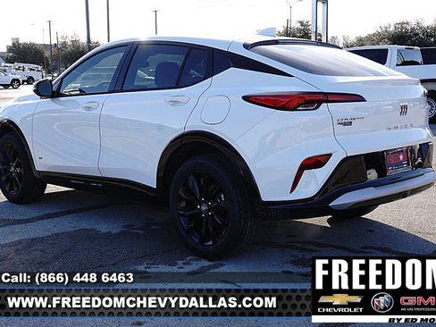 New 2026 Buick Envista Sport Touring image 5