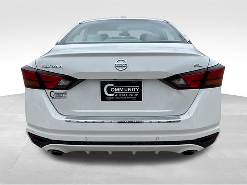 Used 2022 Nissan Altima 2.5 SL FWD image 5