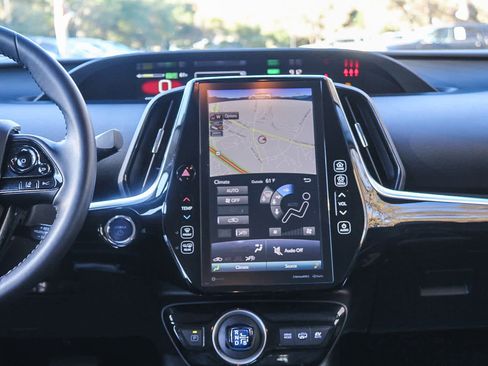 Used 2022 Toyota Prius Prime XLE image 13