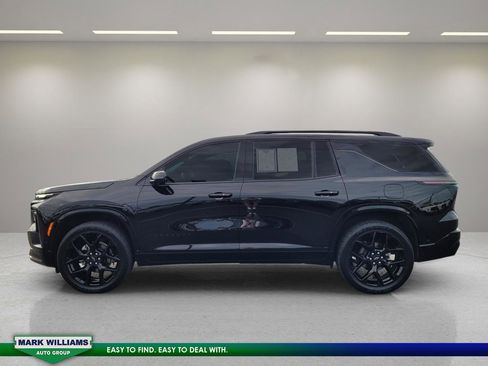 Used 2024 Chevrolet Traverse RS image 7