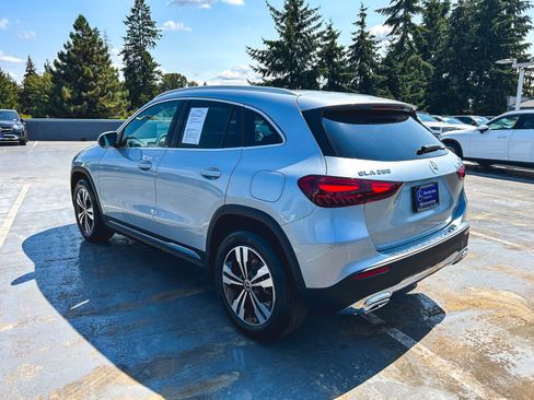 Used 2026 Mercedes-Benz GLA 250 4MATIC image 6