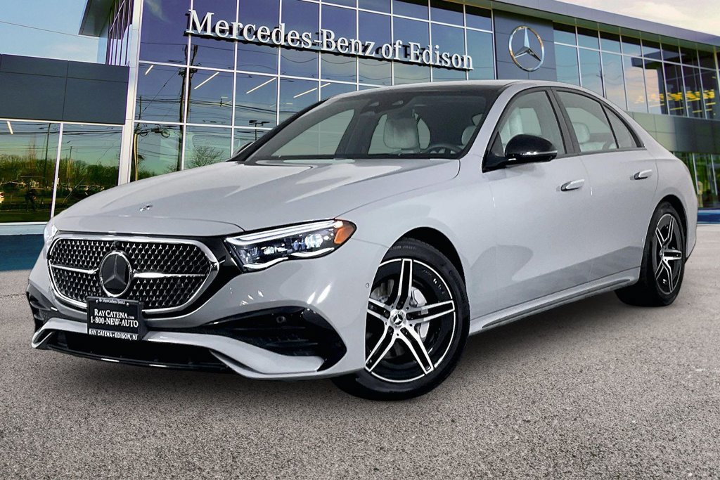 Used 2026 Mercedes-Benz E 350 4MATIC Sedan image 9