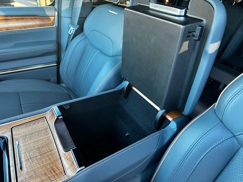 Used 2022 Jeep Grand Wagoneer Series II w/ Flexible Seating Group image 35