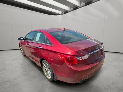 Used 2011 Hyundai Sonata SE w/ Navigation & Sunroof Pkg 4 FWD image 3