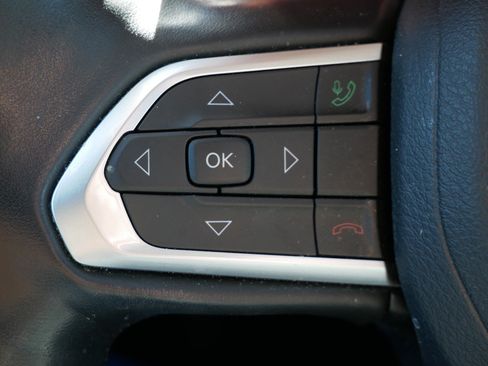 Used 2022 Jeep Compass Latitude w/ Sun and Sound Group image 26