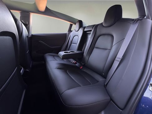 Used 2023 Tesla Model 3 Long Range image 18