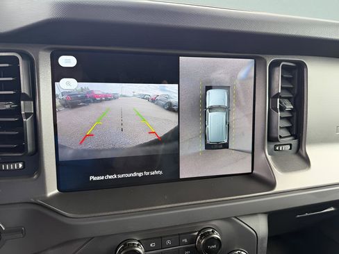 Used 2025 Ford Bronco Badlands AWD/4WD image 11