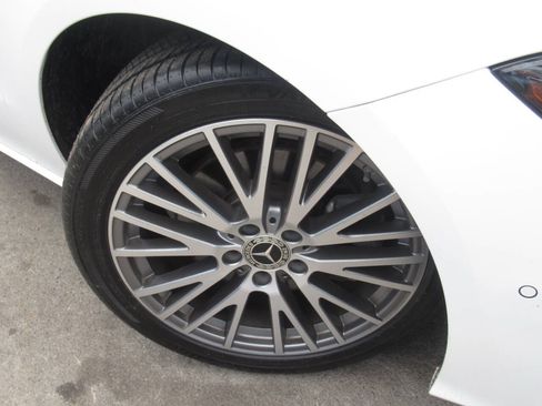 Used 2025 Mercedes-Benz CLA 250 4MATIC image 4