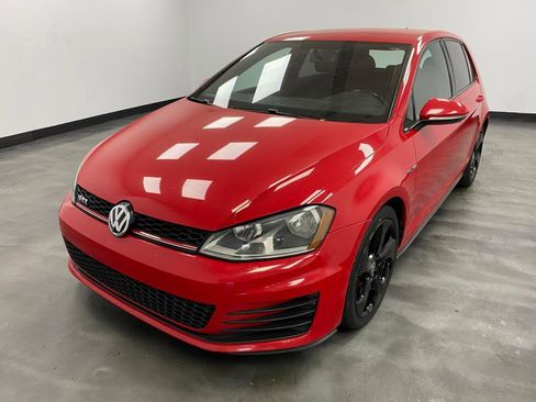 Used 2017 Volkswagen GTI S image 2