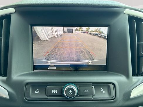 Used 2024 GMC Terrain SLE AWD/4WD image 14