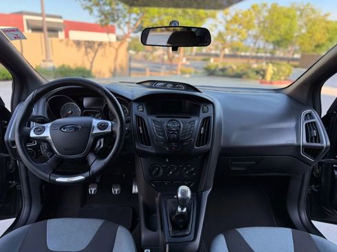 Used 2013 Ford Focus ST image 28