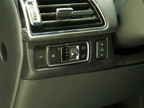 Used 2023 Lincoln Navigator Reserve AWD/4WD image 16