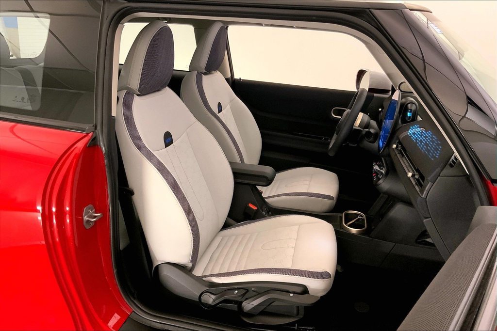 Certified 2025 MINI Cooper S FWD image 6