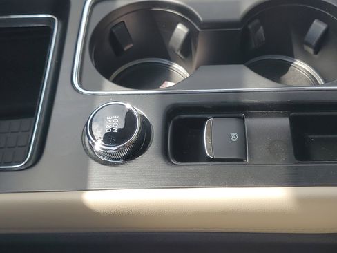 New 2026 Lincoln Corsair Premiere AWD/4WD image 24