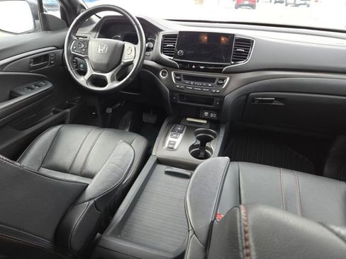 Used 2022 Honda Pilot TrailSport image 29